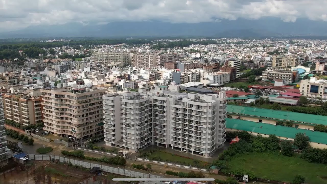 The Solitaire Crown, Gated society located on GMS road, Dehradun. Ready to move in.