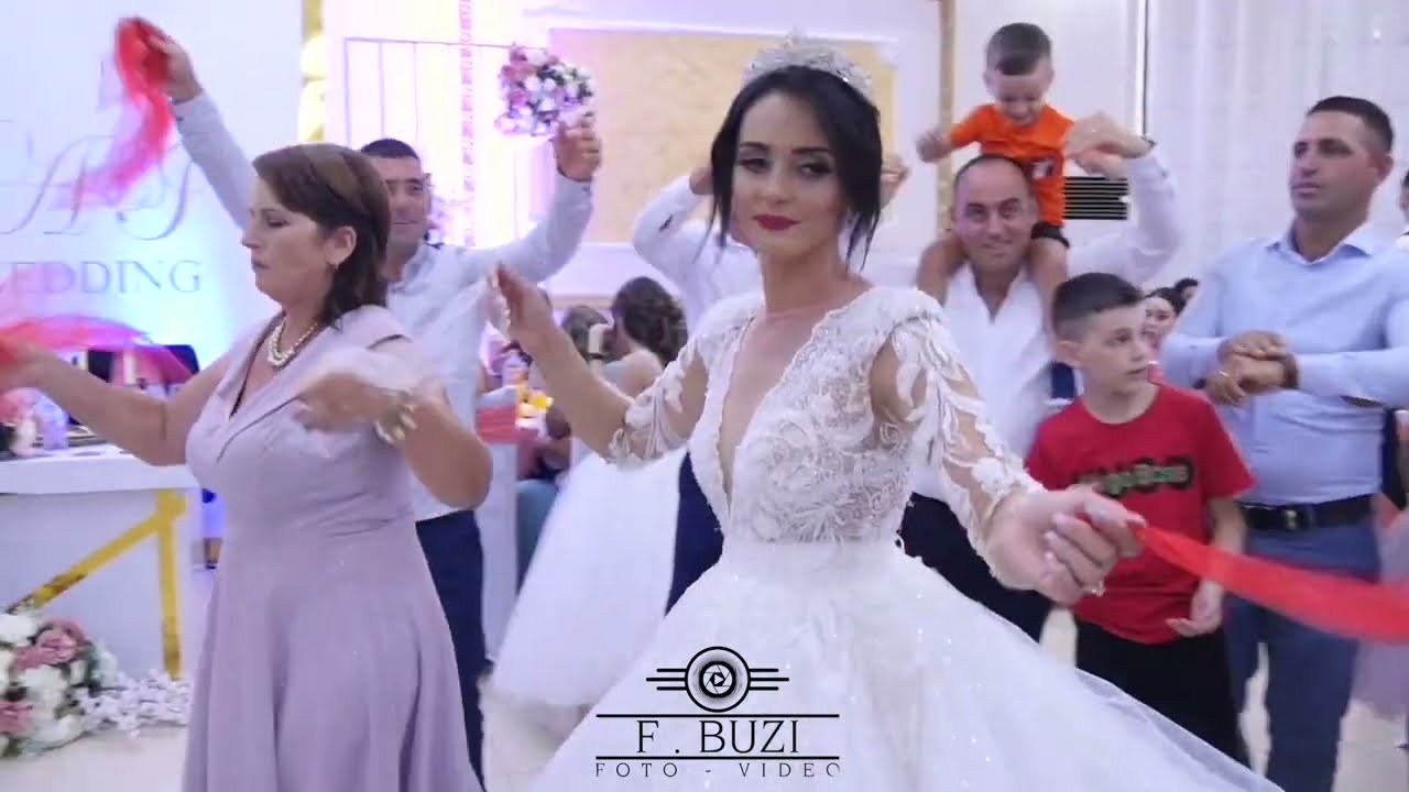 DASEM NE FAMILJEN ''KOCAQI'' FAMILJA DHE MIQESIA NE VALLE #ArjanZika #LadSacma