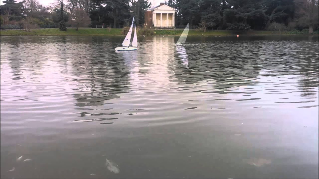 Micro Magic sailboat, Gunnersbury Park