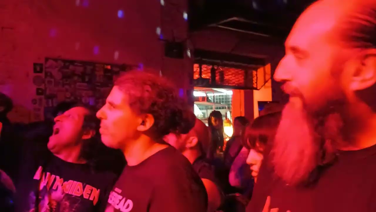 Mensajeros Nocturnos - 'Lo Tuyo es Vicio' (Cover Riff) en Club V (9/3/26)