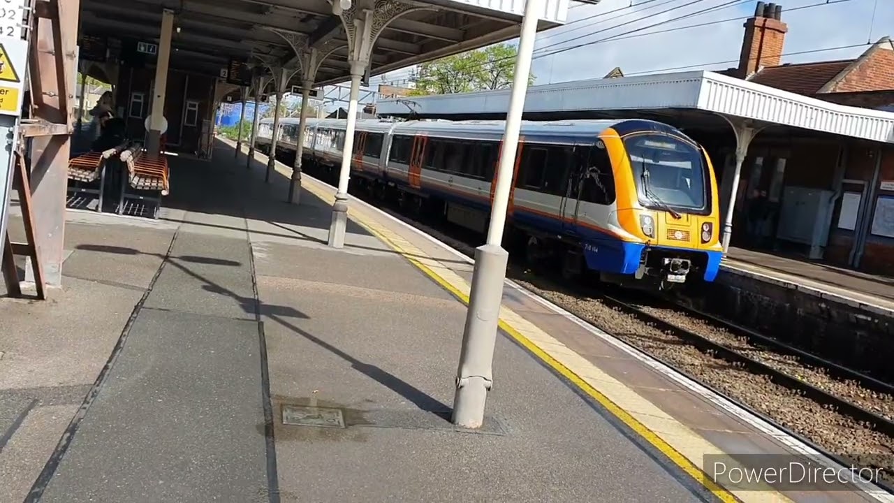 Trains at Hackney Downs 15/04/2024