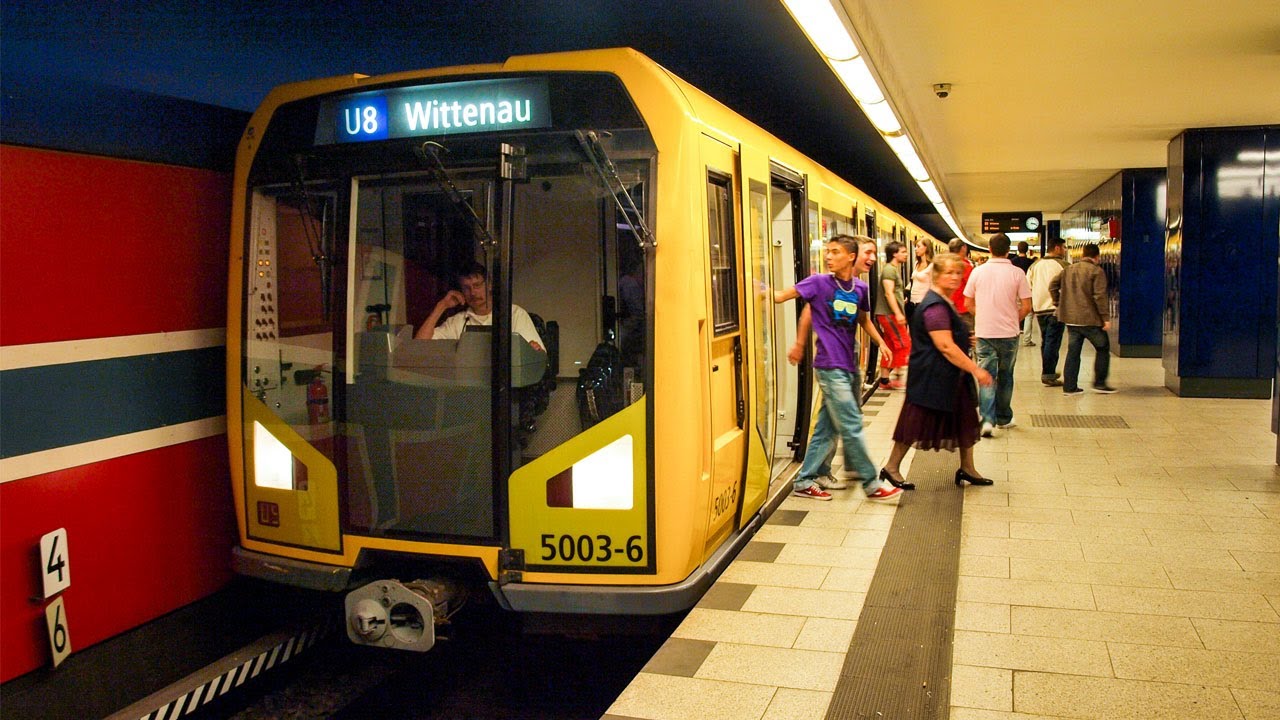 Berlin underground train U-Bahn BVG Class H