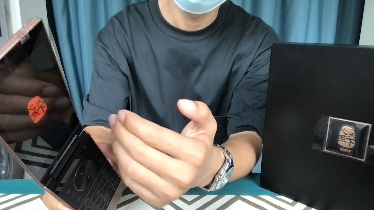 三星 W2019 心系天下 开箱