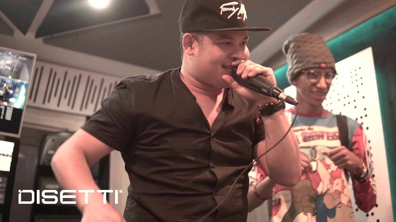 Mickey Love - Sigo Siendo El Mismo - En Vivo