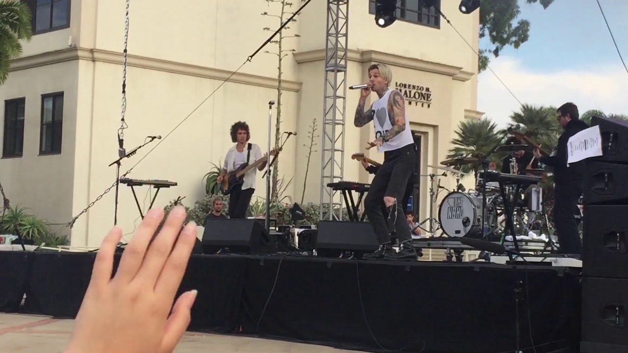 The Neighbourhood- R.I.P 2 My Youth LIVE @ Fallapalooza