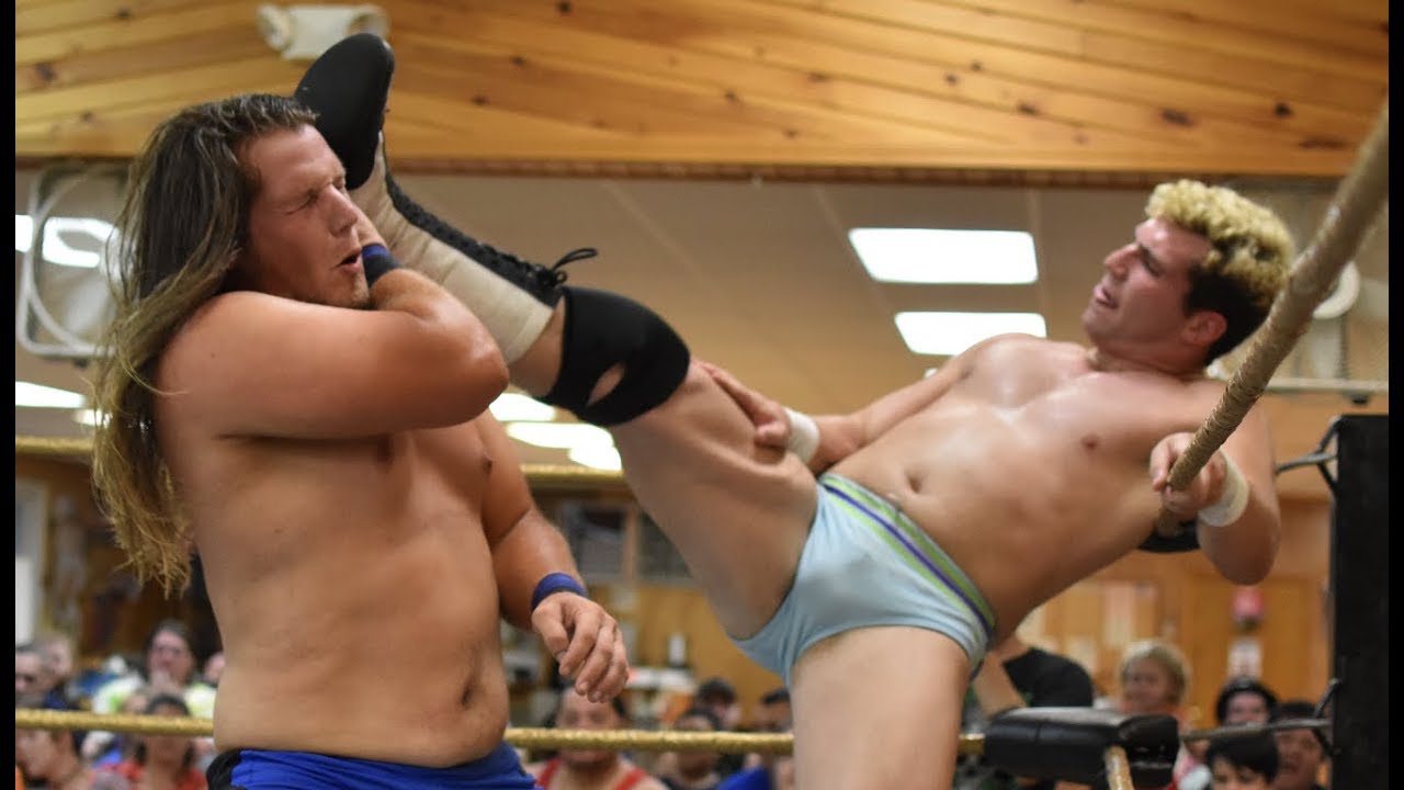 Channing Thomas vs. Scotty Wild - Limitless Wrestling (Let's Wrestle)