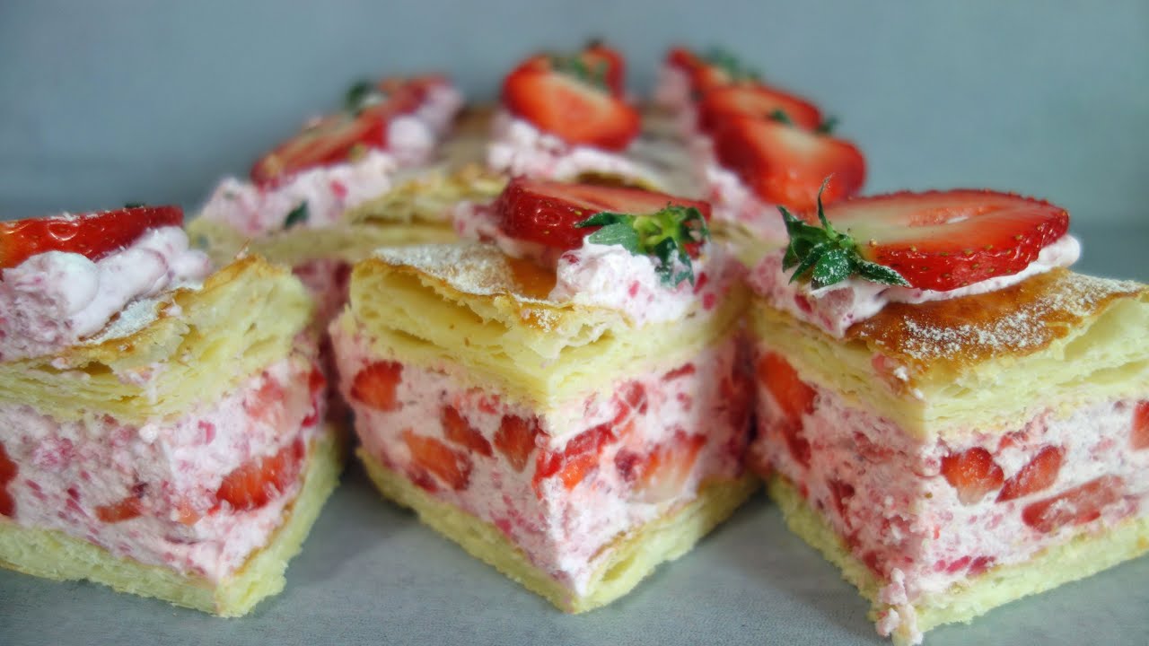 Ciasto francuskie z truskawkami