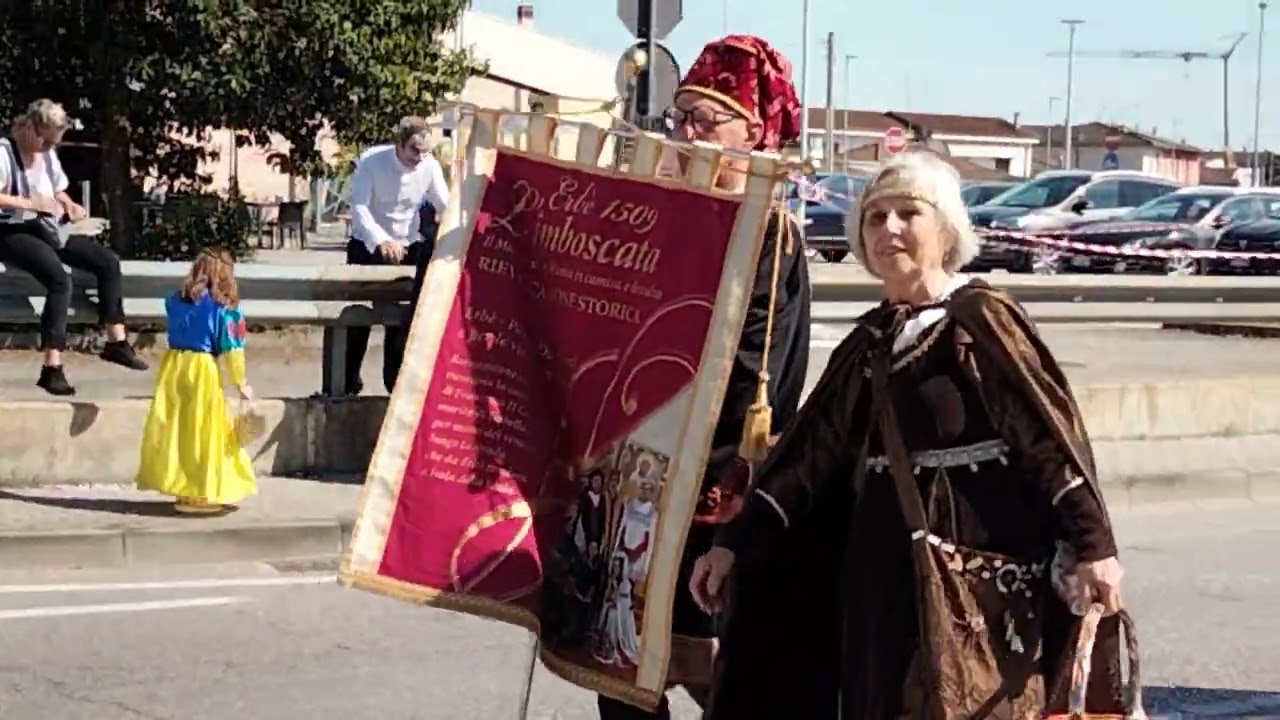 carnevale di isola della scala 2024 parte 1 sfilata di gruppi mascherati