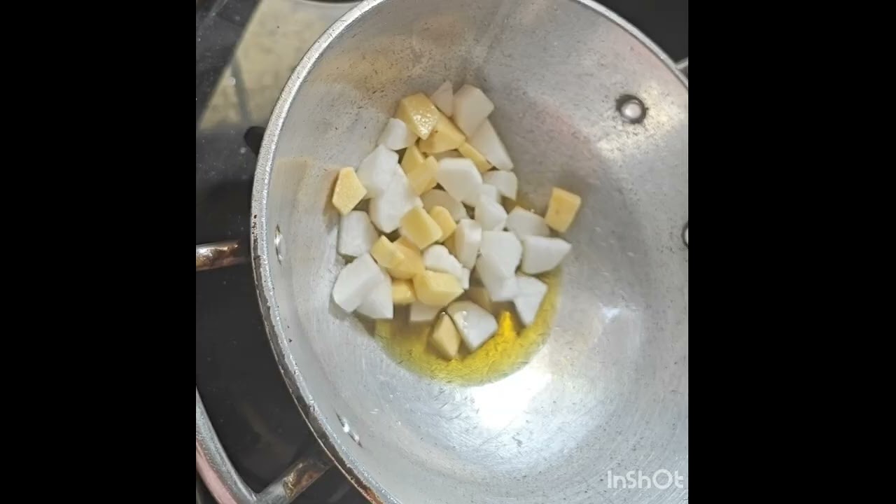 #yum yum kitchen # goldy #aloo mooli ki sabzi recipe