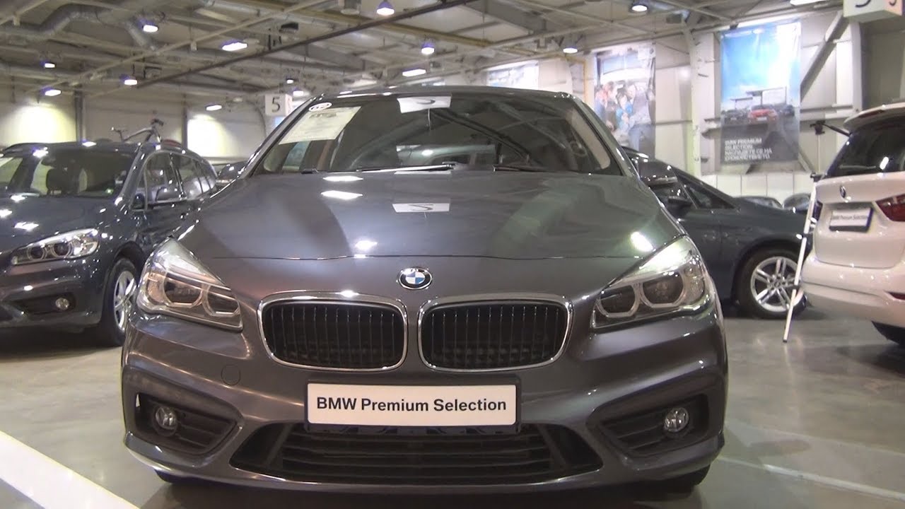 BMW 218d Active Tourer (2016) Exterior and Interior