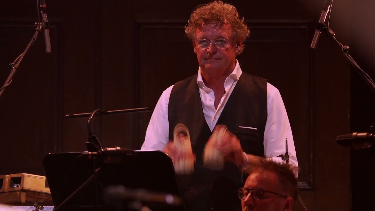 Arthur Verocai & Metropole Orkest feat. Paula Santoro, Rog&ecirc; e Ricardo Verocai