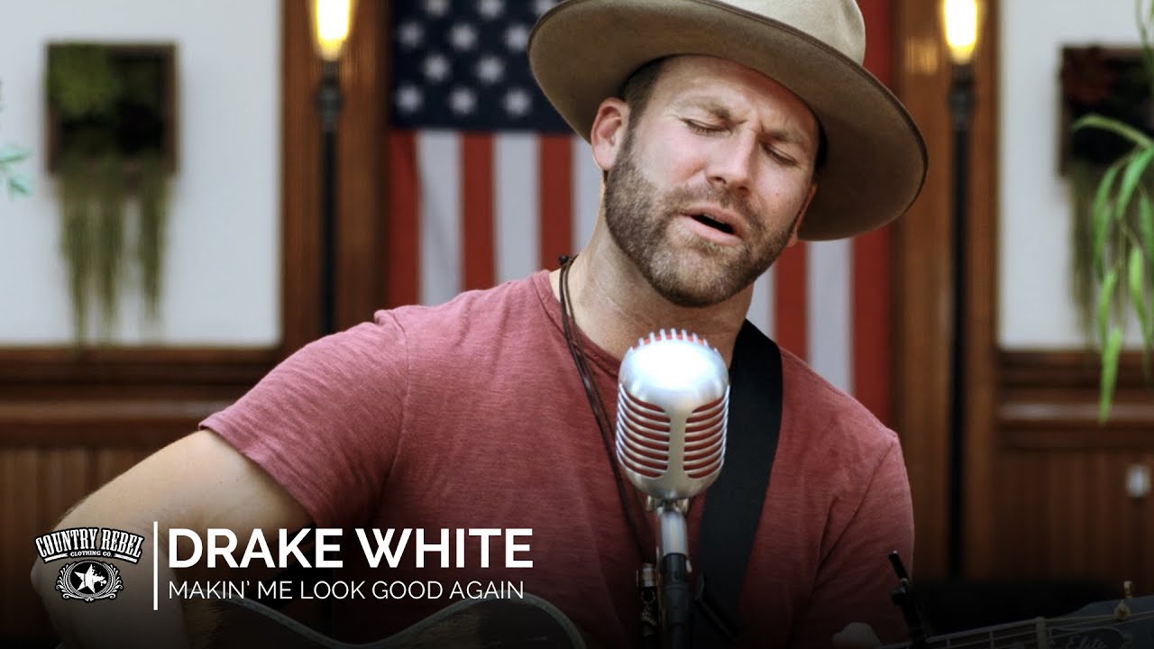 Drake White - Makin' Me Look Good Again (Acoustic) // Country Rebel HQ Session