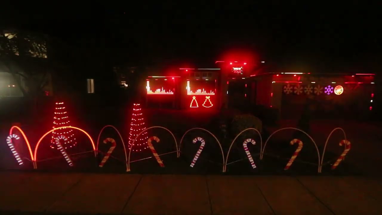 Sandstorm Radio Edit - Darude - Christmas 2025