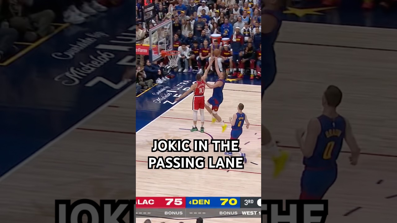 Jokic gets the clutch steal at the end of the 3rd QTR