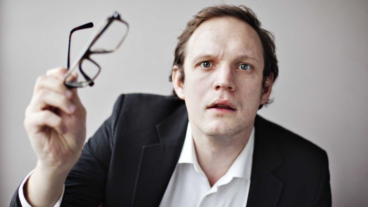 Simon Svensson köper en dator till Jonatan Unge del 2/3 - Della Sport #251