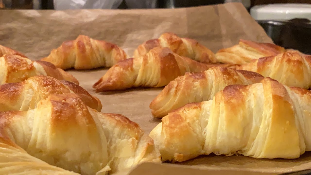 bladerdeeg maken om franse croissants te eten  :)