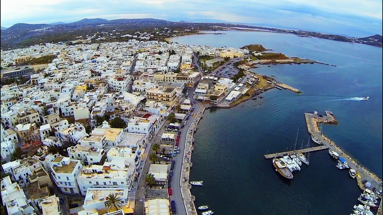 Το λιμάνι και το κάστρο της Νάξου - Naxos Port and Castle