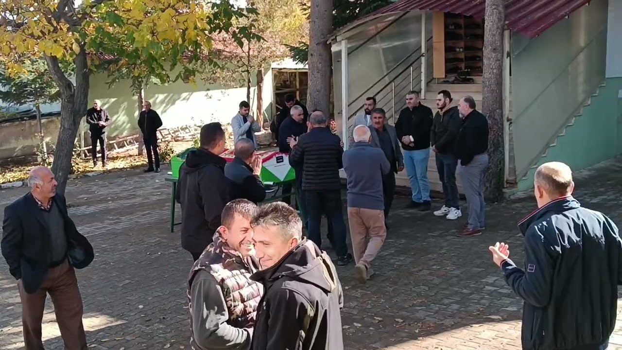 Part 1.Mustafa &Ouml;zger in cenazesi 