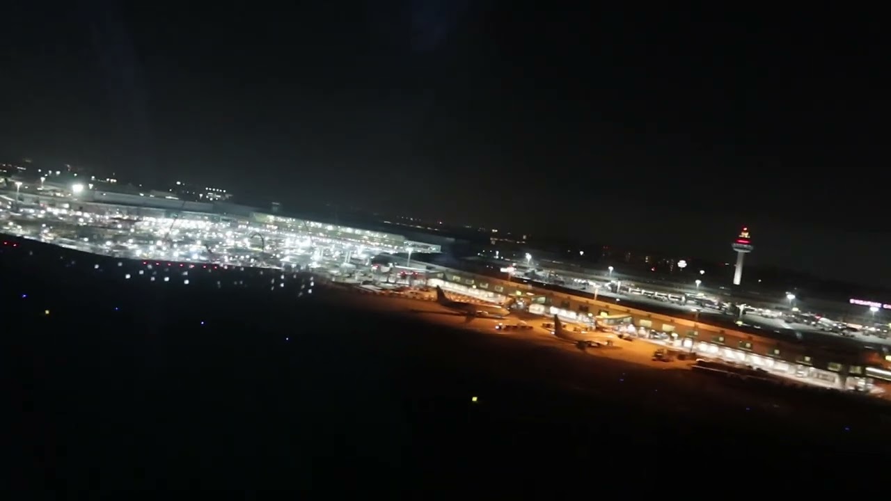 Singapore Airlines flight SQ 225 ~ Part 1 (Late Night Departure From Singapore Changi Airport)