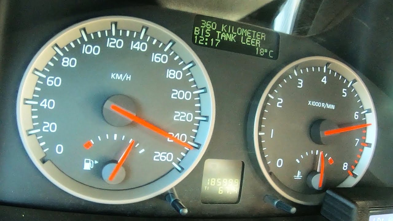 Volvo V50 T5 TURBO Acceleration 0-200 SOUND