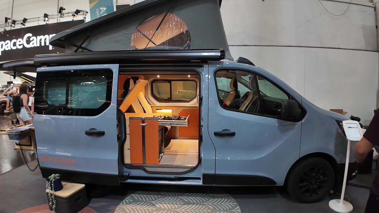 Renault Traffic small campervan by KOMPANJA