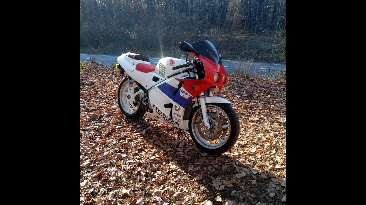 Обзор на мотоцикл Honda VFR 400R NC30. Зачем платить больше?