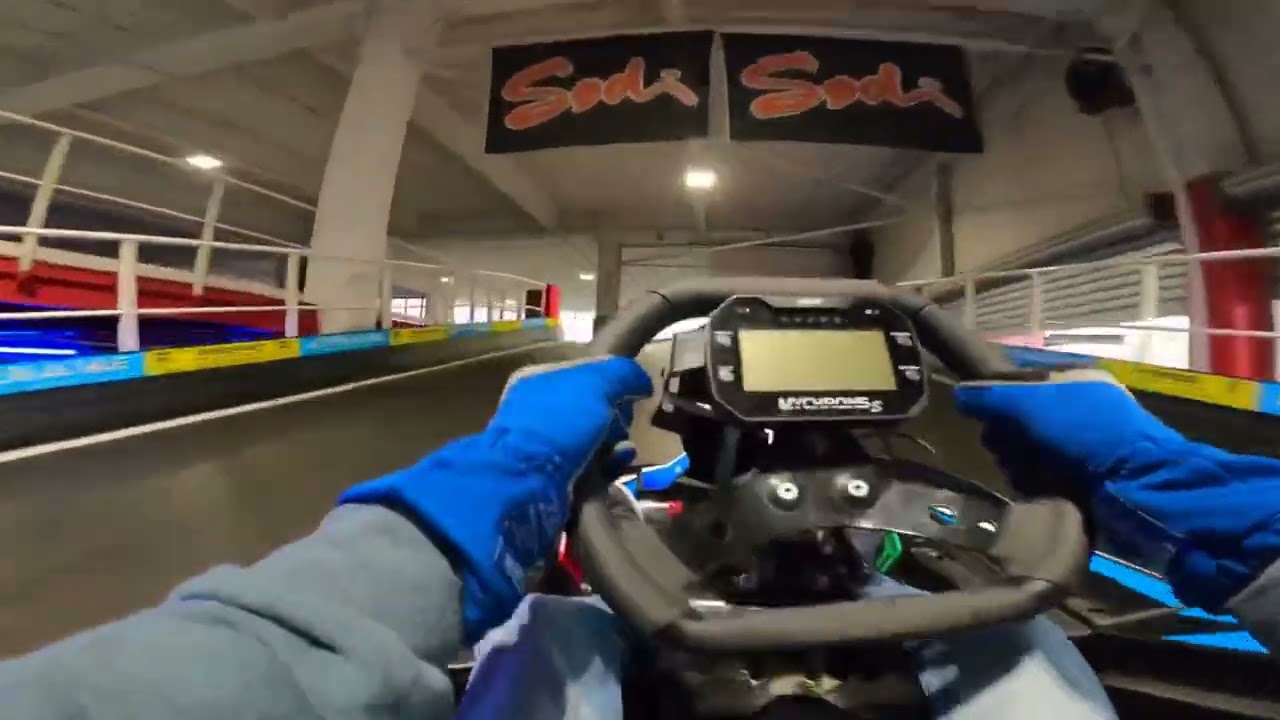 Pista kart indoor Adrenaline Asti