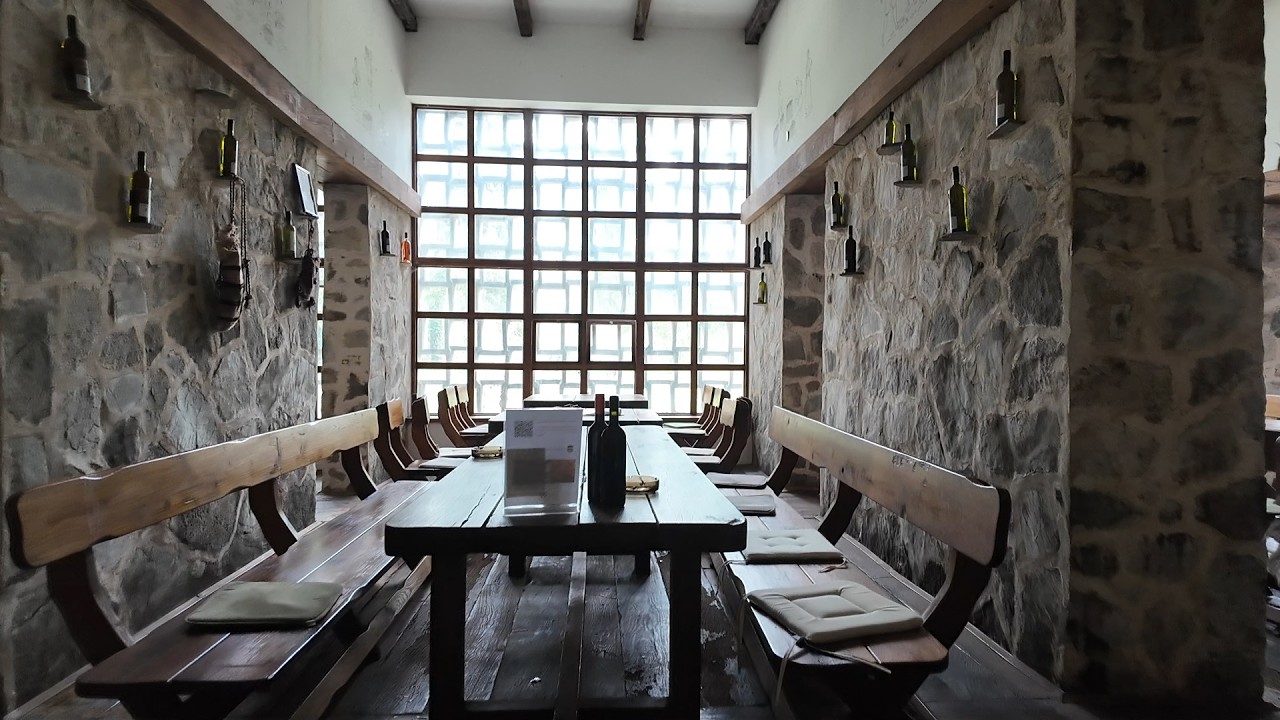 Dubrovnik Cellars—cozy wine spots & cellar tours in Dalmatia, Croatia!