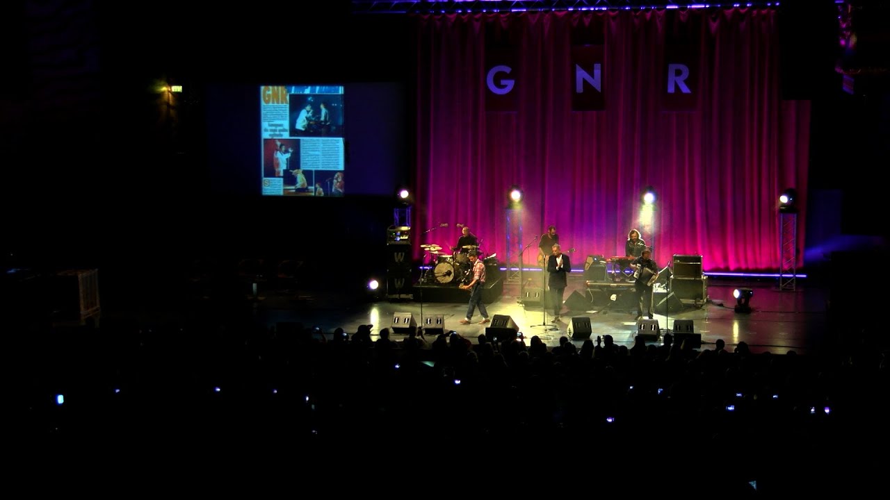 Apresentação da biografia dos GNR na Casa da Música
