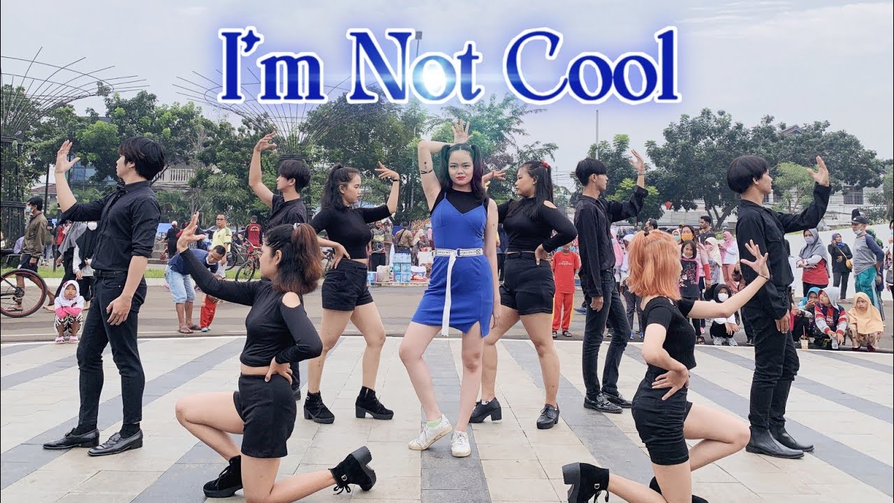 [KPOP IN PUBLIC CHALLENGE] 현아 (HyunA) - 'I'm Not Cool' Dance Cover by Call Team DC