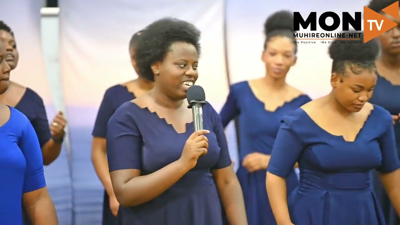 HOPE CHOIR YA MICHIGAN MUNDIRIMBO Z'UMWIMERERE W'AGAKIZA NDETSE N'AMAVUTA ADASANZWE