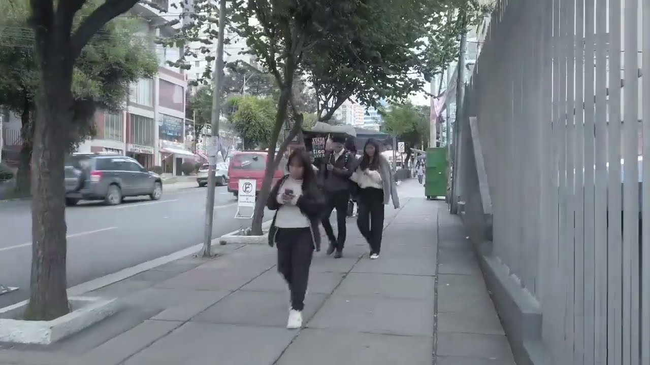 1004 26 #610 City La Paz Bolivia 2025