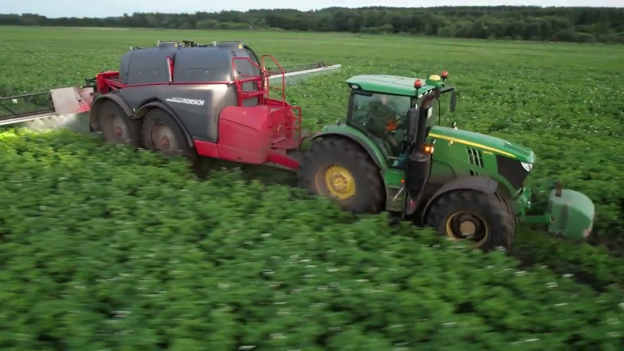 Horsch Leeb 12td i aktion med plantebeskyttelse i Kartofler