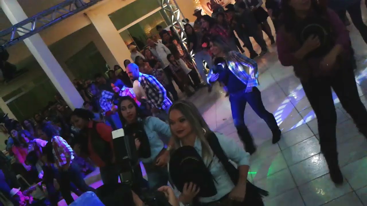 Dan&ccedil;a AAA