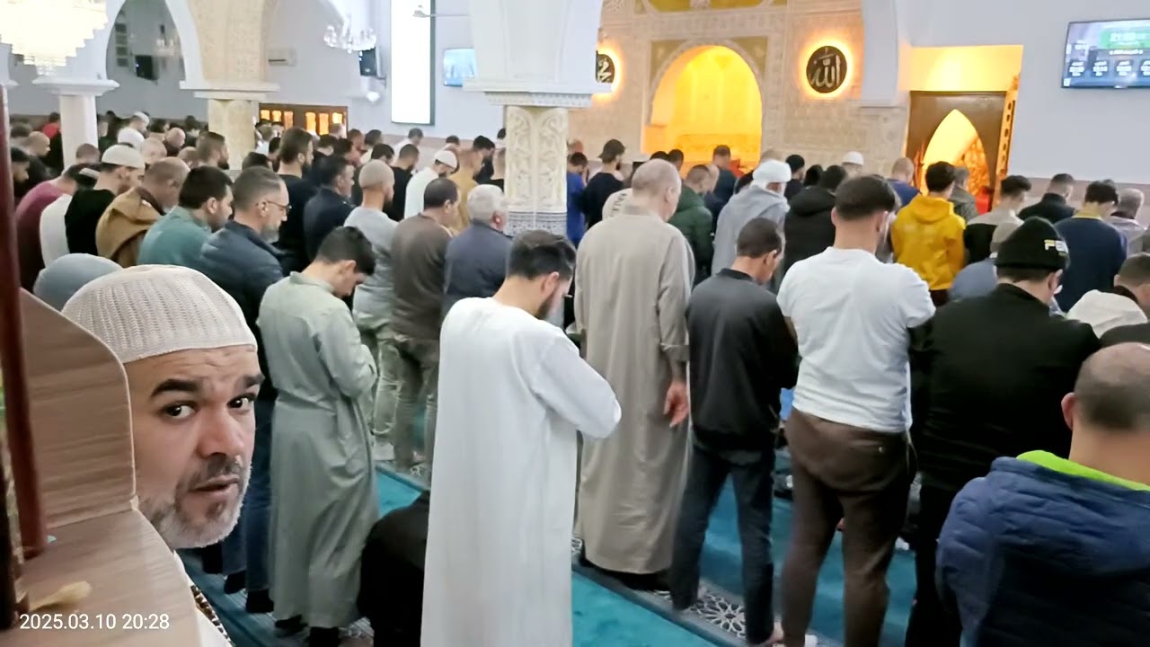 #صلاة التراويح والشفع والوتر من مسجد المنصورة ولاية تلمسان للعاشر من شهر رمضان 🇩🇿