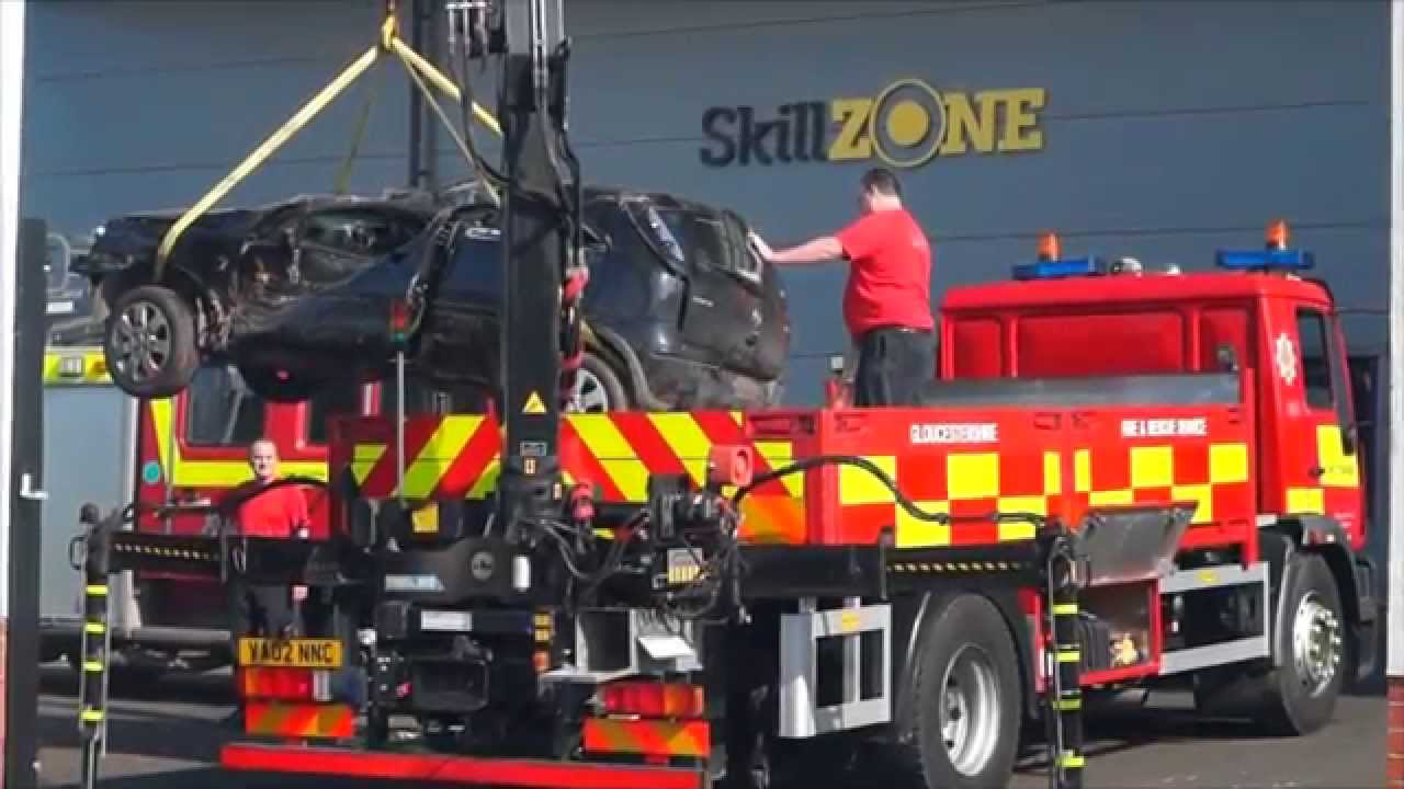 Gloucestershire F&R Service - MAN Special Rescue Unit in Action!
