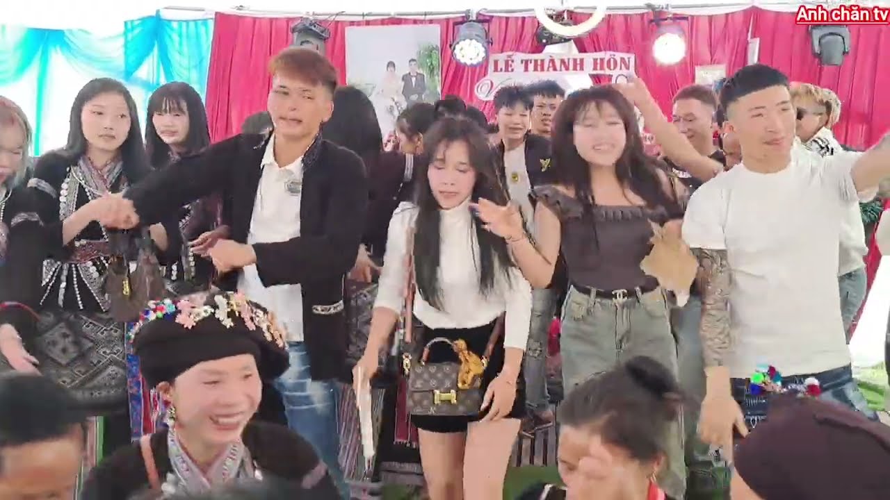 DanCe Cực Sung Tại Lễ Thành Hôn Văn Hặc&Thu Trang Bản Nà Ít |