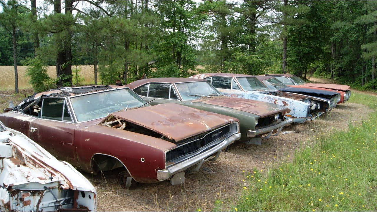 Mopar Junkyard Hidden in Hills of North Carolina?!