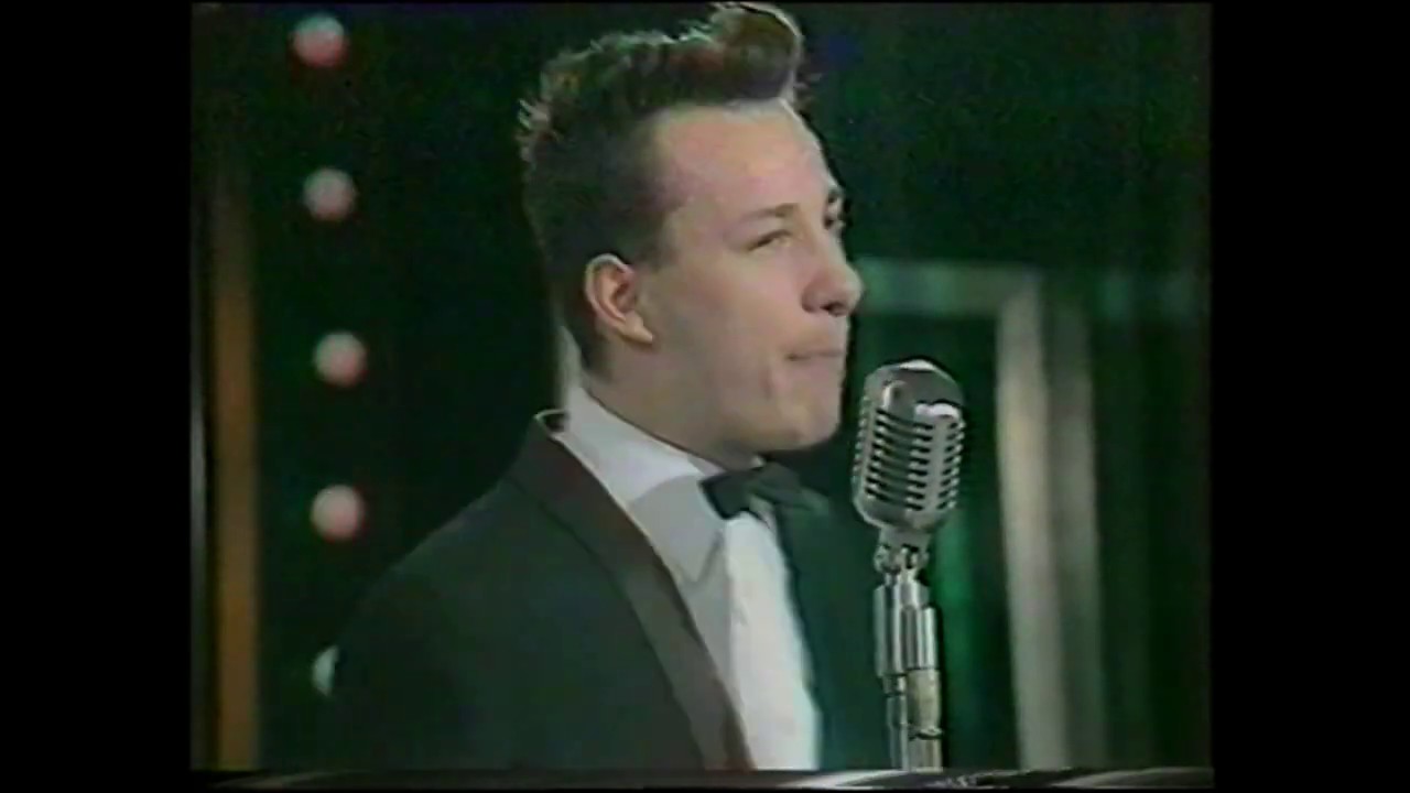 Groove Baby Groove - The Stargazers on BBC Pebble Mill 1982