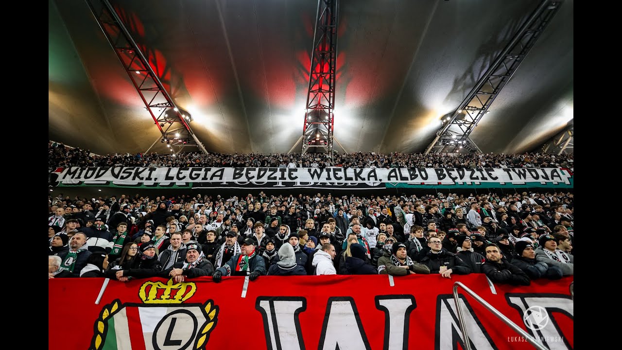 Atmosfera na meczu z Piastem - kibice wściekli na właściciela