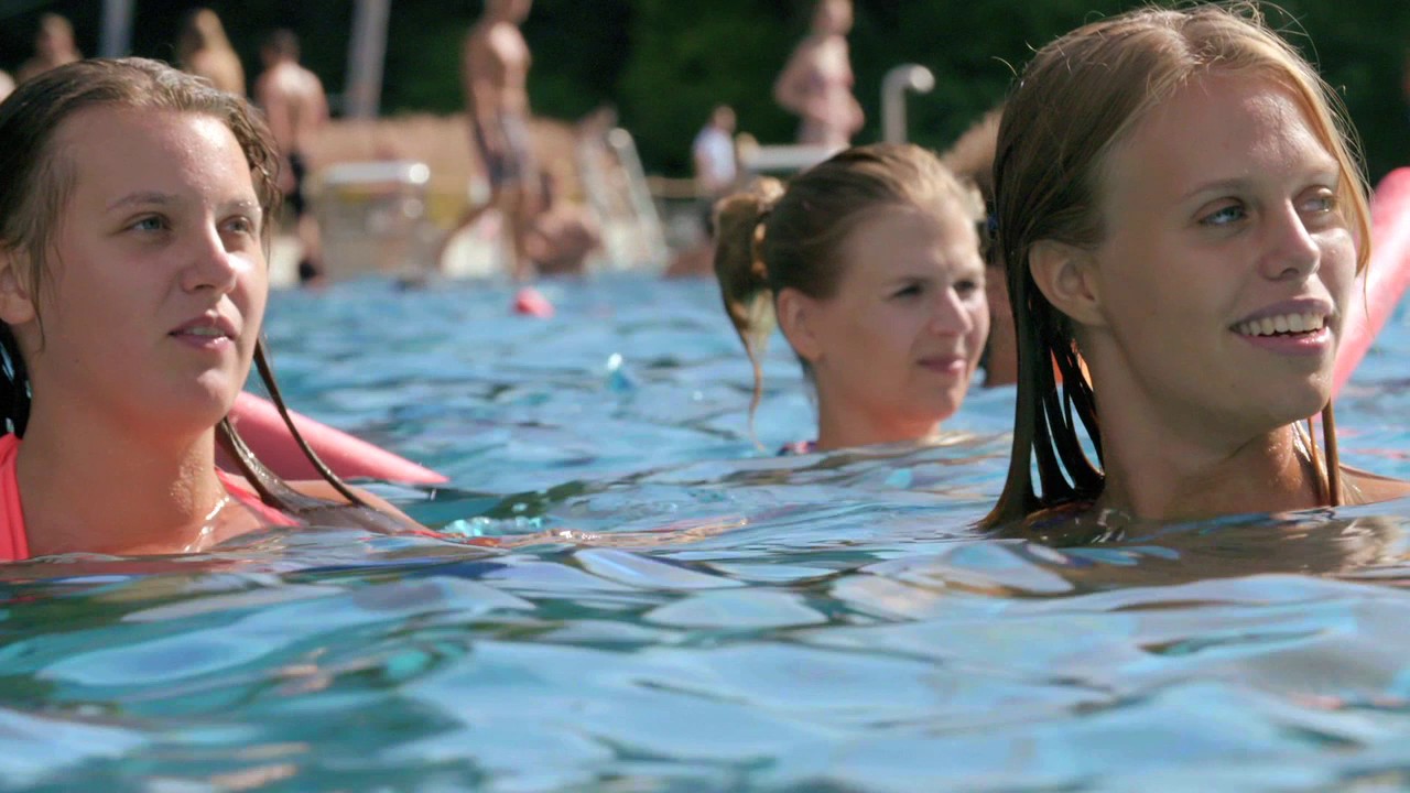 Patrice - Underwater listening Session in Cologne - Stadionbad