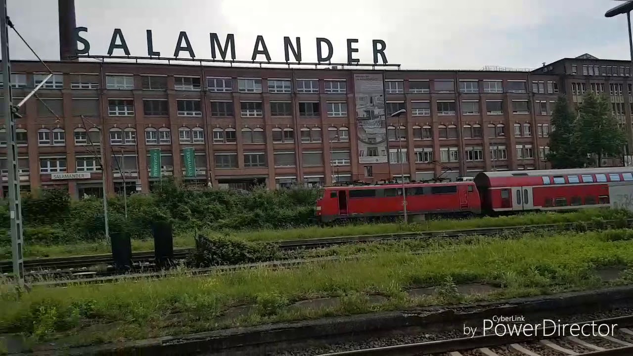 Zugverkehr in Kornwestheim Personenbahnhof.