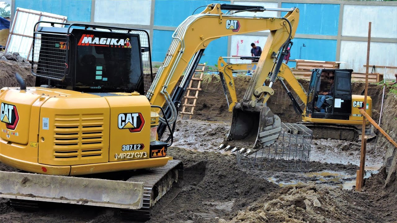 CAT 305E Mini Excavator Digging Footplate Foundation Construction