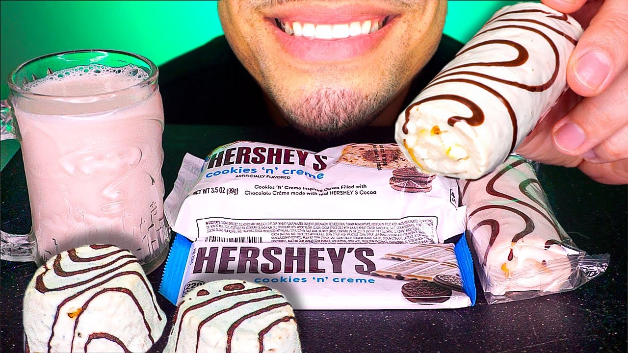ASMR HERSHEY'S COOKIES N CREME CAKES & BAR LITTLE DEBBIE ZEBRA CAKES EATING SOUNDS MUKBANG