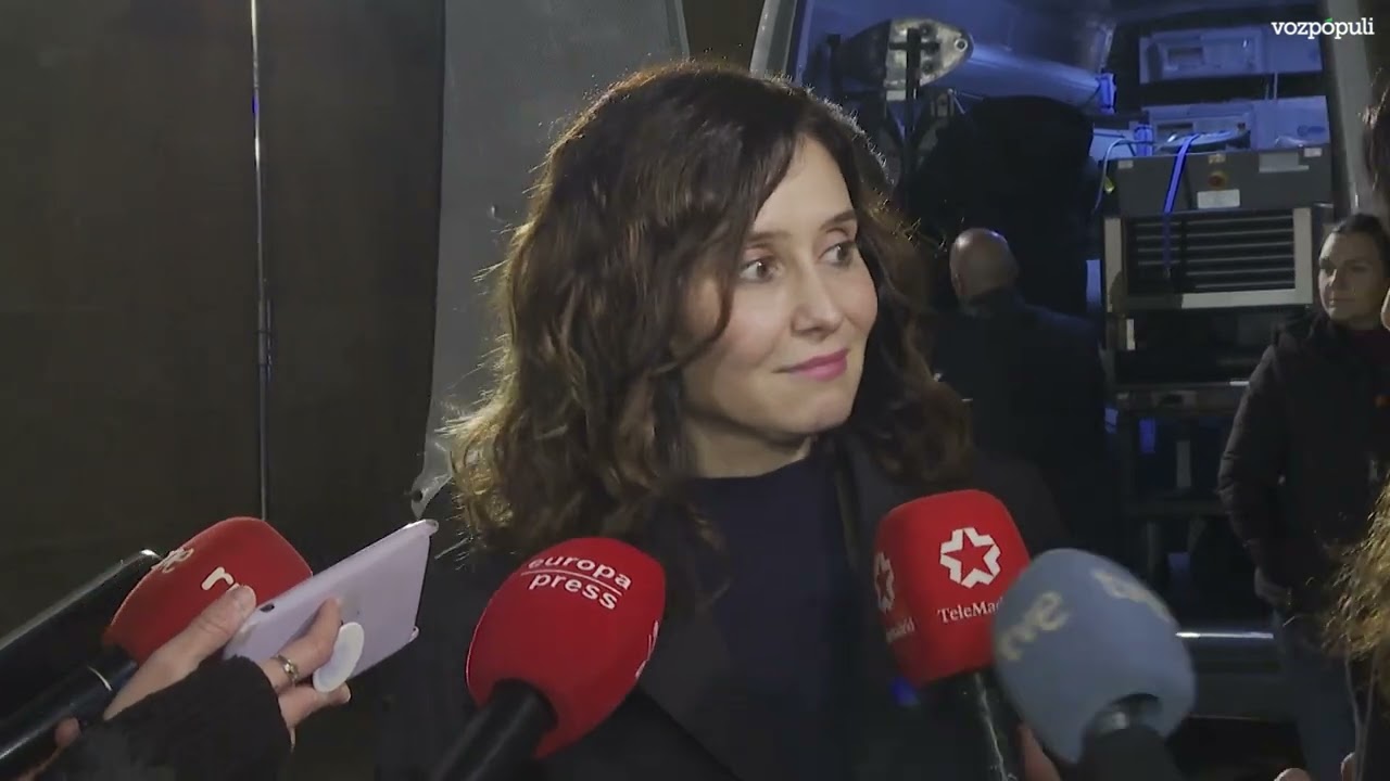 Ayuso habla con los medios tras el funeral por las víctimas de la DANA