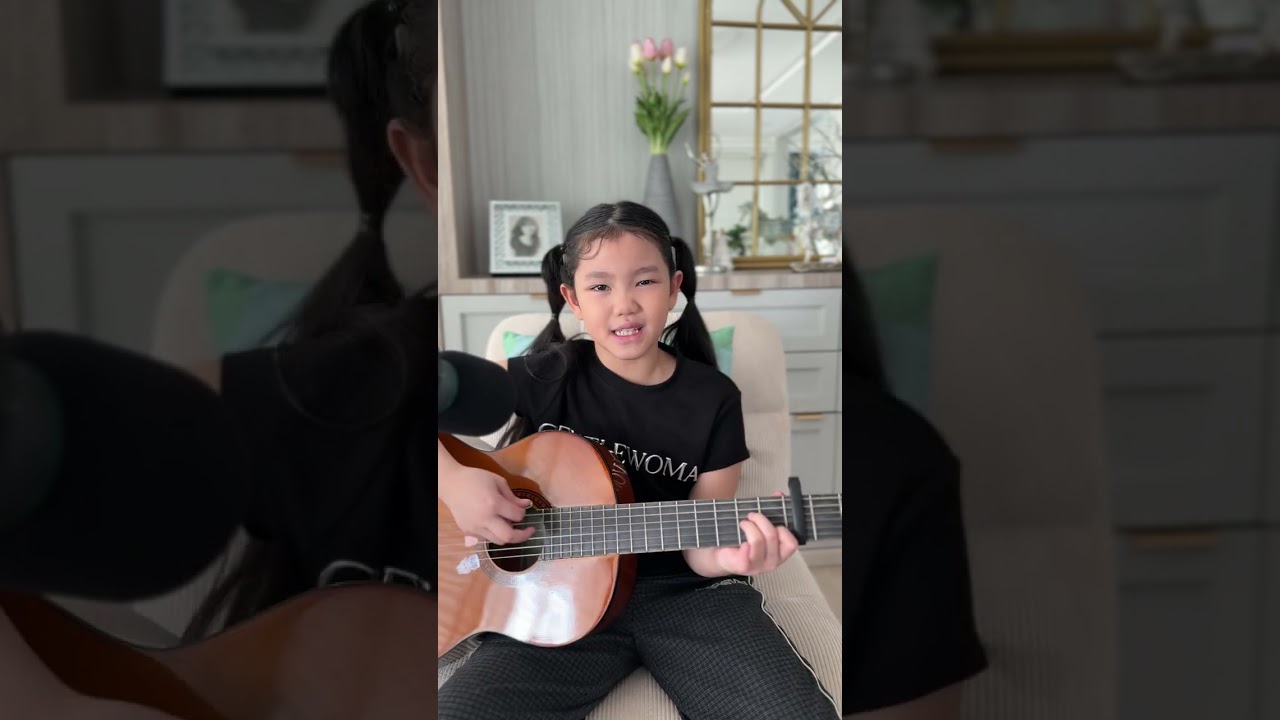CELINA - ‘Baby’ [ร้อง&เล่นกีตาร์ 04/11/2025] / 9y.
