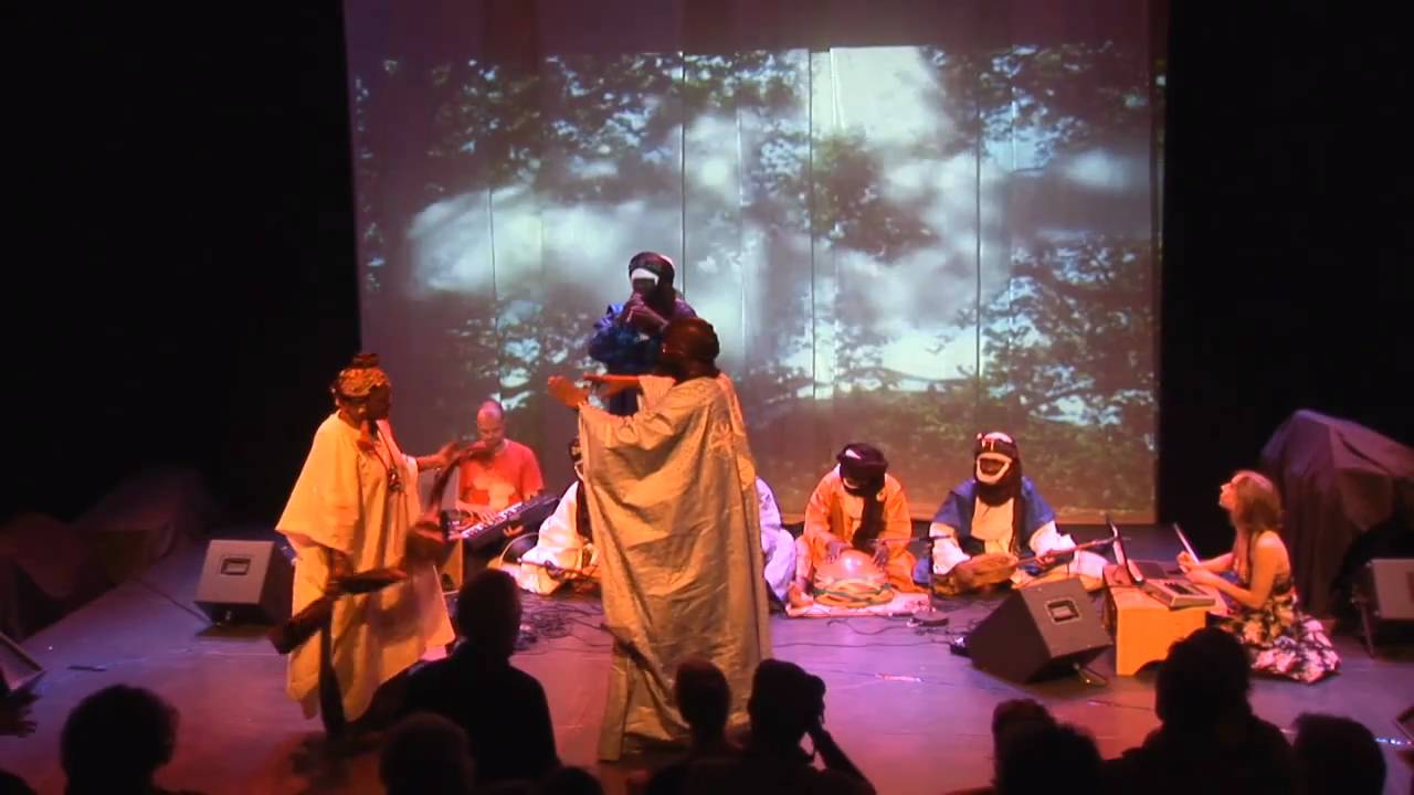 Future Takamba playing Khoumeissa at  Raza in Utrecht.