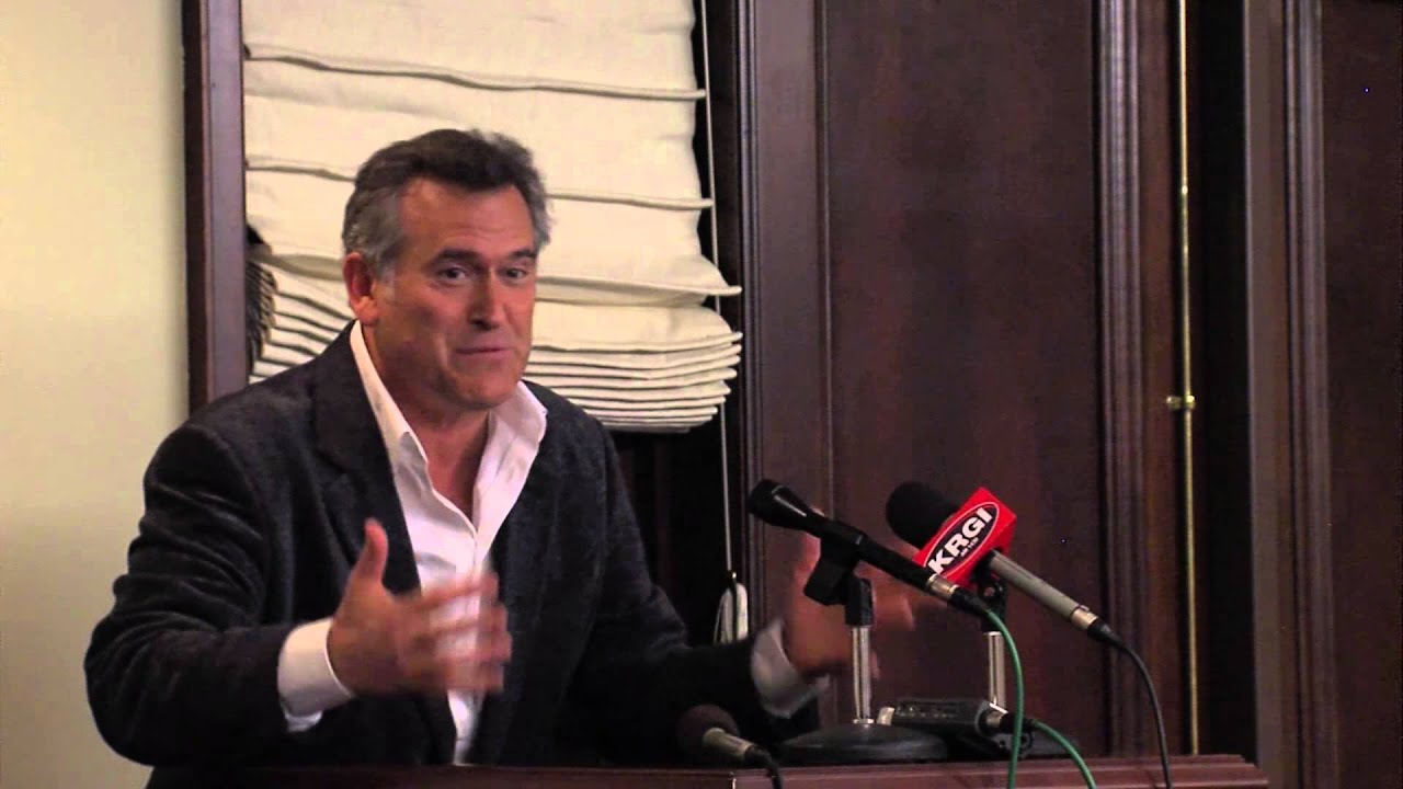Hastings College hosts press conference for Bruce Campbell
