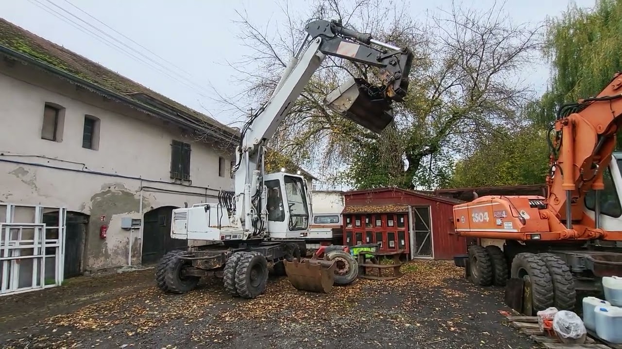 Liebherr A902 Litronic