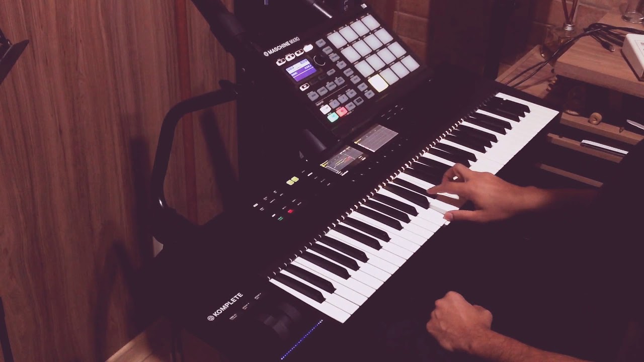 Cinematic stuff with KOMPLETE KONTROL S61 mk2
